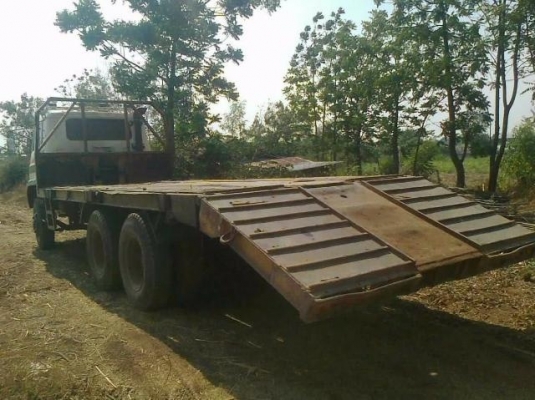 ISUZU JUMBO 200 HP 6SA1 รถหางปลาสิบล้อ 2 เพลา ช่วงล่างคัชซีสวยใหญ่มาก เครื่องแรงดีไม่เยิ้ม ภายในเก๋งสวยบางเดิมๆ คอนโซลสวย แอร์เย็น พวงมาลัยเพาเวอร์ ใช้ลาก CAT 320D ได้สบายไม่มีปัญหา ยางสภาพดี 10 เส้น 80\%. พร้อมใช้งาน ทะเบียนภาษีเต็มครบพร้อมโอน ราคาต่อรองไ