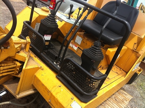 รถแบคโฮ KOMATSU PC40-6 รถแบคโฮ KOMATSU PC40-6