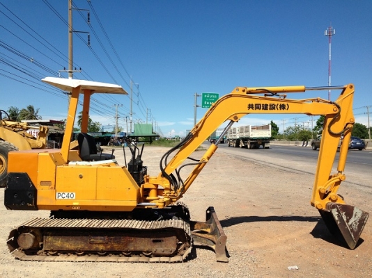 รถแบคโฮ KOMATSU PC40-6 รถแบคโฮ KOMATSU PC40-6