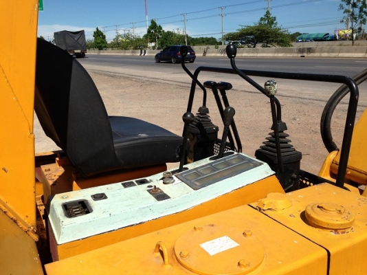 รถแบคโฮ KOMATSU PC40-6 รถแบคโฮ KOMATSU PC40-6