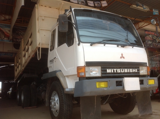 10ล้อ2เพลาสภาพดีเยี่ยม(สภาพเดิม) ดั้ม รถบ้านใช้งานน้อยมากเดิมทั้งคันรับประกันความสวย(ขายด่วน)