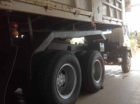 10ล้อ2เพลาสภาพดีเยี่ยม(สภาพเดิม) ดั้ม รถบ้านใช้งานน้อยมากเดิมทั้งคันรับประกันความสวย(ขายด่วน)