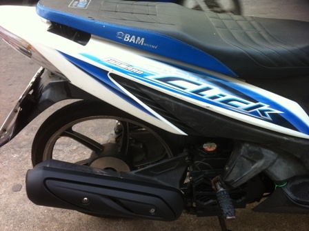 คลิกมือแรกปี49 ภาษีไม่ขาด เครื่องเดิมชุดสีไม่สวย