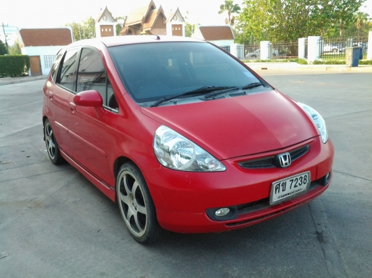 ขายฮอนด้า jazz ปี 04  ตัว top  ไฟเแนนช์จัดเต็มหรือแลก