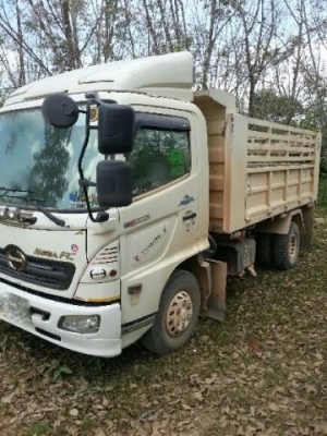 รถฮีโน่ 6 ล้อดั๊ม 150 แรงม้า ปี 49 ( ปลายปี )  สนใจติดต่อ 081 - 6079515