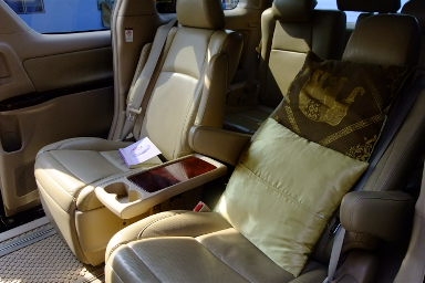 ขายด่วน     TOYOTA ALPHARD 2.4 AT   รถมือเดียวใช้ถนอม