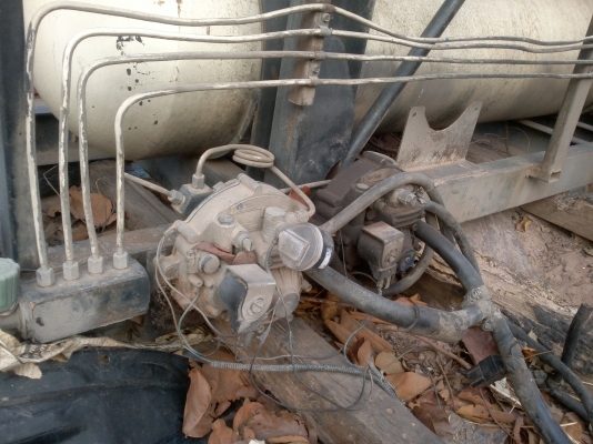 ขายชุดถังก๊าซ 4 ถัง ราคาต่อรองได้ ขายชุดถังก๊าซ 4 ถัง ราคาต่อรองได้