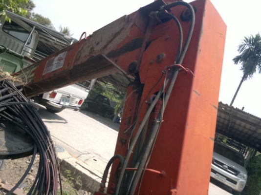 ขายเครน UNIC 330 V-TURDO 3.30 ตัน 3 ชัก 4 ปลอก ท้องวี มีใบคุมเครน สภาพสมบูรณ์พร้อมใช้