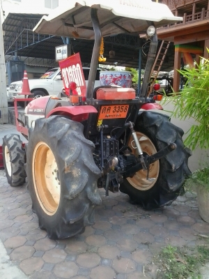 รถแทรกเตอร์มือสอง