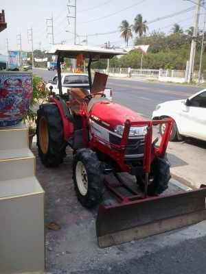 รถแทรกเตอร์มือสอง