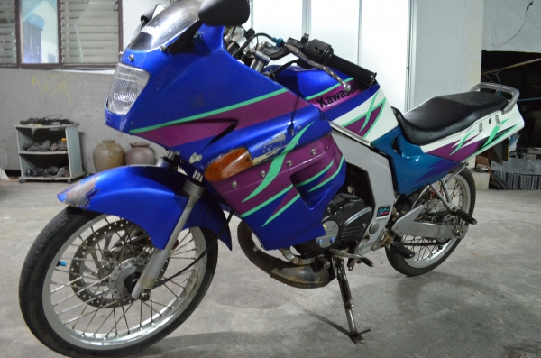 kawasaki serpico 150cc เครื่องเงียบ สภาพใช้ไปทำงานทุกวัน ทะเบียนพร้อมโอนรถมีทะเบียน พร้อมโอน เครื่องเงียบ