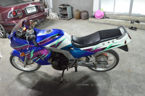 kawasaki serpico 150cc เครื่องเงียบ สภาพใช้ไปทำงานทุกวัน ทะเบียนพร้อมโอนรถมีทะเบียน พร้อมโอน เครื่องเงียบ