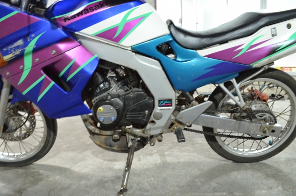 kawasaki serpico 150cc เครื่องเงียบ สภาพใช้ไปทำงานทุกวัน ทะเบียนพร้อมโอนรถมีทะเบียน พร้อมโอน เครื่องเงียบ