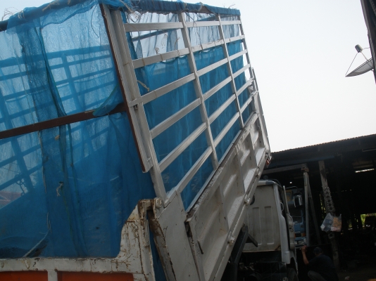 ขายดั้ม KM 310 6สูบ 90แรง