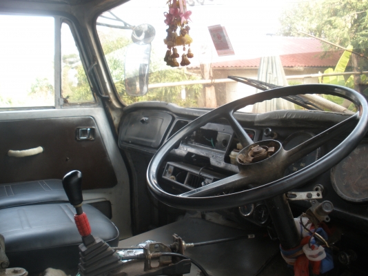 ขายดั้ม KM 310 6สูบ 90แรง