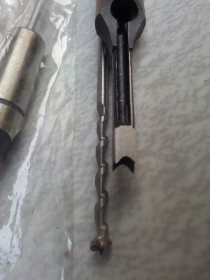 ดอกส่วานเจาะไม้ให้เป็นสี่เหลี่ยมขนาด1/4นิ้ว ของใหม่อย่างถูกๆมีจำนวนจำกัด