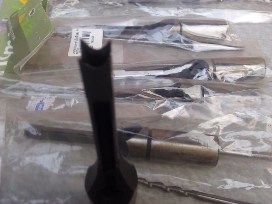 ดอกส่วานเจาะไม้ให้เป็นสี่เหลี่ยมขนาด1/4นิ้ว ของใหม่อย่างถูกๆมีจำนวนจำกัด