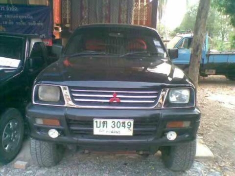 ขาย strada 4WD สวยๆบาง ครับ