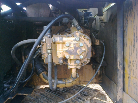 ขายPC200-3 รถพร้อมใช้งาน รถสาดสีบางๆเพื่อให้ดูดี