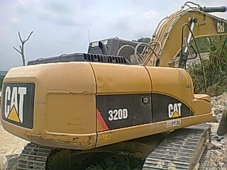 ขายแบคโฮCAT320Dกระบอกดำรถสวยพรอ้มใช้ มีขาย 2 ตัว สนใจโทร 0819701072