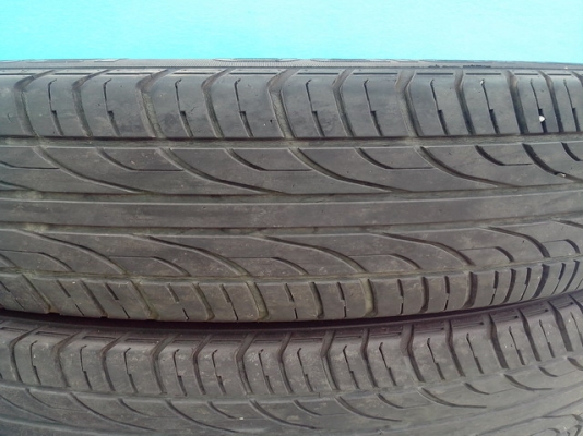 ขาย ยาง 225/55/17 สี่เส้น ราคา 1500