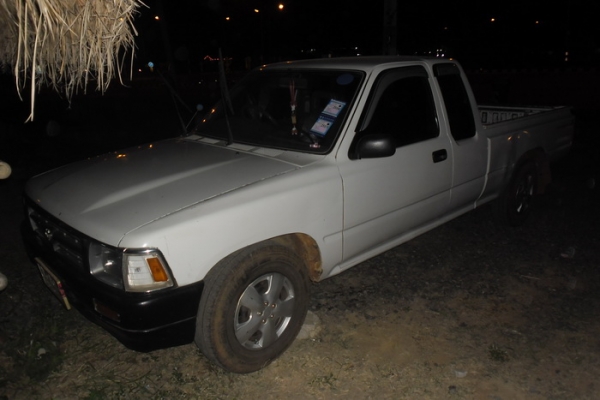 ขาย กระบะแค็ป ไมตี้เอ็กซ์ 2.5 ปี33/90 เครื่องเดิมๆ2L แรงดีแห้งๆ เกียร์เดิมเข้าง่ายไม่หลุด ช่วงล่างสวยคัสซีดีมาก ไม่มีผุไม่มีดามเลย คานหน้าเดิมๆ  สีเก็บมาแล้ว  ต้องมีเก็บเพิ่มบางจุด กระบะไม่ผุ ภายในสวยคอนโซลครบ เบาะมีขาดนิดหน่อย แอร์พร้อม พร้อมใช้พร้อมลุยง