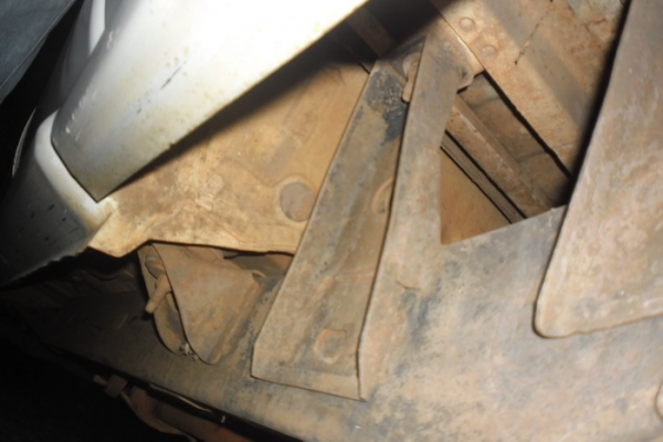 ขาย กระบะแค็ป ไมตี้เอ็กซ์ 2.5 ปี33/90 เครื่องเดิมๆ2L แรงดีแห้งๆ เกียร์เดิมเข้าง่ายไม่หลุด ช่วงล่างสวยคัสซีดีมาก ไม่มีผุไม่มีดามเลย คานหน้าเดิมๆ  สีเก็บมาแล้ว  ต้องมีเก็บเพิ่มบางจุด กระบะไม่ผุ ภายในสวยคอนโซลครบ เบาะมีขาดนิดหน่อย แอร์พร้อม พร้อมใช้พร้อมลุยง