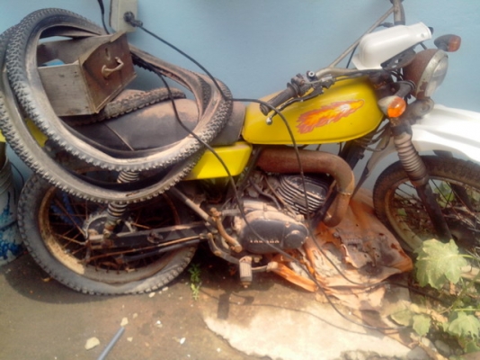 ขายรถหลายคัน cb100 dt100 y80 chappy และ รถแนวๆ ราคาถูก