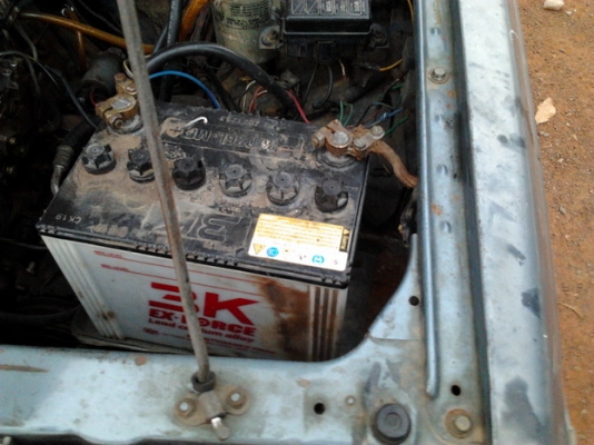 ***ขายแล้วครับขอบคุณ Truck2hand ขาย กระบะตอนเดียว MAZDA B2200 ปี32/89 เครื่องวางใหม่ R2 (ลงเล่ม) แห้งจัด ไม่มีเยิ้ม แรงดี หายห่วง ช่วงล่างเต็ม คัสซีสวยมาก ไม่มีผุไม่มีดาม  หน้าหลัง-เดิมๆ สีบาง ภายในดี คอนโซลครบ พื้นเก๋งไม่มีผุ กระบะผุแต่เก็บมาแล้ว ยางพอใช