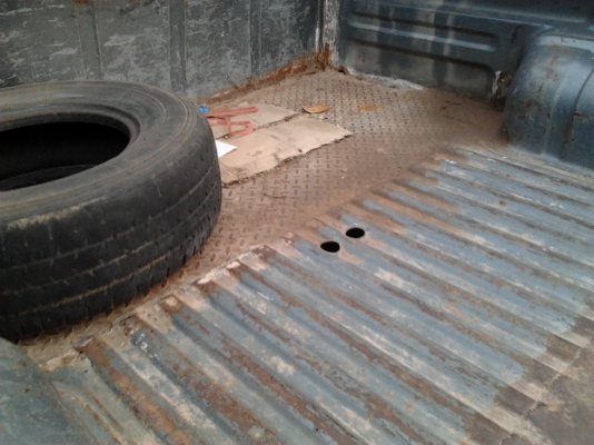 ***ขายแล้วครับขอบคุณ Truck2hand ขาย กระบะตอนเดียว MAZDA B2200 ปี32/89 เครื่องวางใหม่ R2 (ลงเล่ม) แห้งจัด ไม่มีเยิ้ม แรงดี หายห่วง ช่วงล่างเต็ม คัสซีสวยมาก ไม่มีผุไม่มีดาม  หน้าหลัง-เดิมๆ สีบาง ภายในดี คอนโซลครบ พื้นเก๋งไม่มีผุ กระบะผุแต่เก็บมาแล้ว ยางพอใช