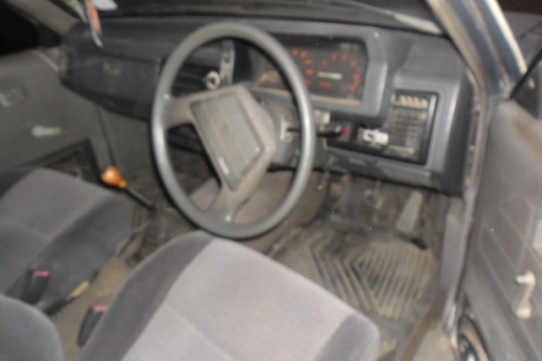 ***ขายแล้วครับขอบคุณ Truck2hand ขาย กระบะตอนเดียว MAZDA B2200 ปี32/89 เครื่องวางใหม่ R2 (ลงเล่ม) แห้งจัด ไม่มีเยิ้ม แรงดี หายห่วง ช่วงล่างเต็ม คัสซีสวยมาก ไม่มีผุไม่มีดาม  หน้าหลัง-เดิมๆ สีบาง ภายในดี คอนโซลครบ พื้นเก๋งไม่มีผุ กระบะผุแต่เก็บมาแล้ว ยางพอใช