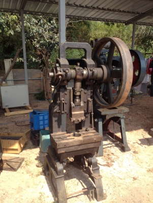 ปั้มข้อเสือ 15 ตัน