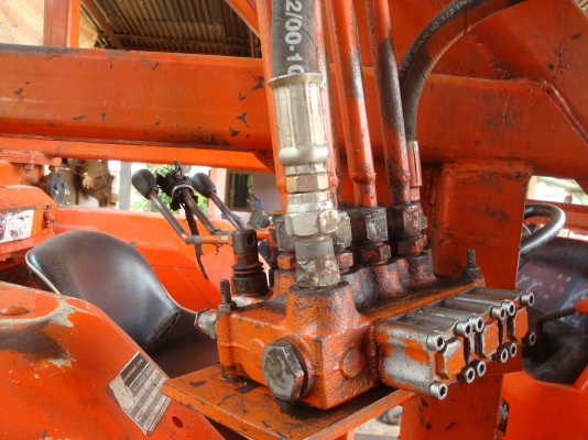 ขายรถคีบอ้อย ขายรถคีบอ้อย