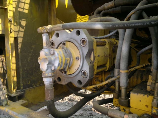 ขายรถแบคโฮ KOBELCO SK200-T ไฟฟ้าครบ แอร์มี เอกสารใบอิมวอย รถทำสีใหม่ สนใจโทร