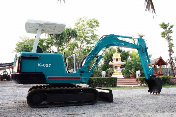 ขายรถแม็คโค KUBOTA KX-027 (เทียบเท่า KOMATSU PC30) นำเข้าจากญี่ปุ่น รถพร้อมใช้งาน ติดต่อ 086-775-7900 ขายรถแม็คโค KUBOTA KX-027 (เทียบเท่า KOMATSU PC30) นำเข้าจากญี่ปุ่น รถพร้อมใช้งาน ติดต่อ 086-775-7900