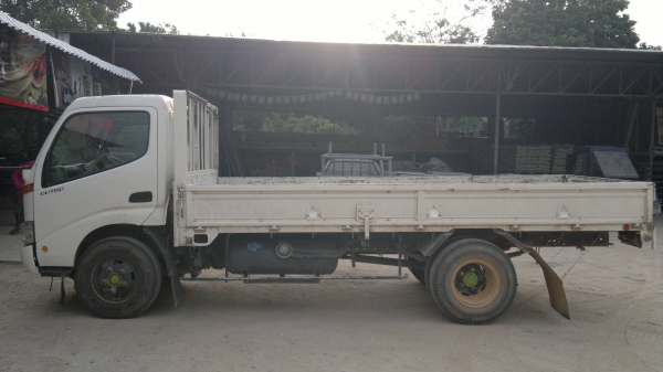 ขายด่วนรถ6ล้อ Hino NGV ยาว 4.3ม ทะเบียนกะบะ  590,000