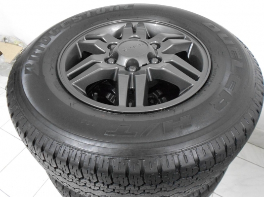 ขายล้อแม็ก ISUZU MU-7 ขอบ 16 (สีรมดำ)พร้อมยางปลายปี 10/เทิร์นได้-ใส่ฟรีค่ะ