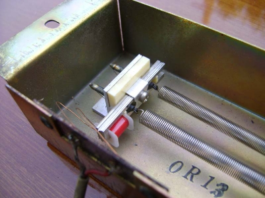 ขายรางสปริงรีเวิร์บสำหรับแอมป์กีตาร์ ขายรางสปริงรีเวิร์บสำหรับแอมป์กีตาร์