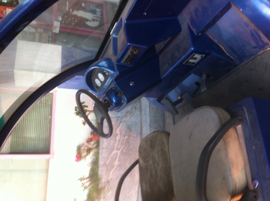 ขายรถกอล์ฟไฟฟ้า 6 ที่นั่ง