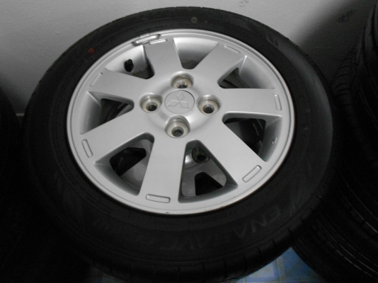 ขายล้อแม็ก มิราจ ขอบ 14 พร้อมยางป้ายแดงปี 12 เทิร์นได้-ใส่ฟรีค่ะ