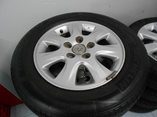 ขายล้อแม็ก toyota camry ขอบ 15 พร้อมยางสภาพพร้อมใช้งาน/ใส่ฟรีค่ะ