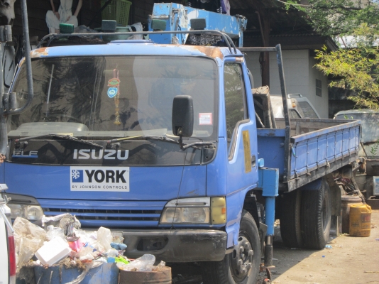 NPRหัวการ์ตูน130แรงโบ-เครนTADANO2.5ตันท้องV