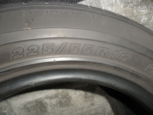 ยาง MICHELIN 225/55R16 ปี08 สวยๆ 1 คู่
