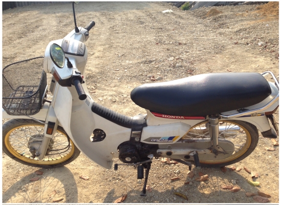 Honda Dream คุรุสภา สีขาวเดิมๆ ทะเบียนโอน