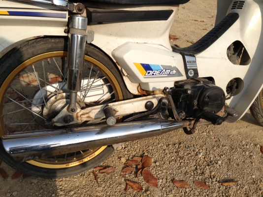 Honda Dream คุรุสภา สีขาวเดิมๆ ทะเบียนโอน