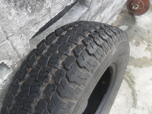 ยาง GoodYear 235/75R15 ปี10 มี 1 เส้น ยาง GoodYear 235/75R15 ปี10 มี 1 เส้น