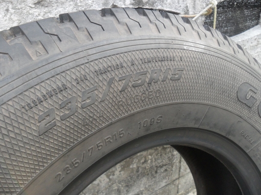 ยาง GoodYear 235/75R15 ปี10 มี 1 เส้น ยาง GoodYear 235/75R15 ปี10 มี 1 เส้น