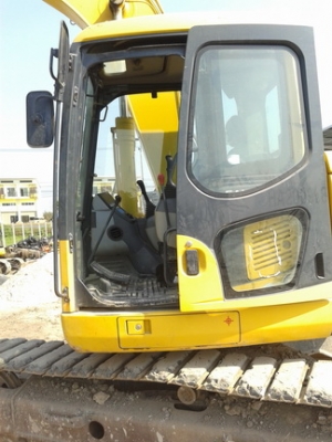 ขายรถแบคโฮ Komatsu pc128us เพิ่งมาจากญี่ปุ่น