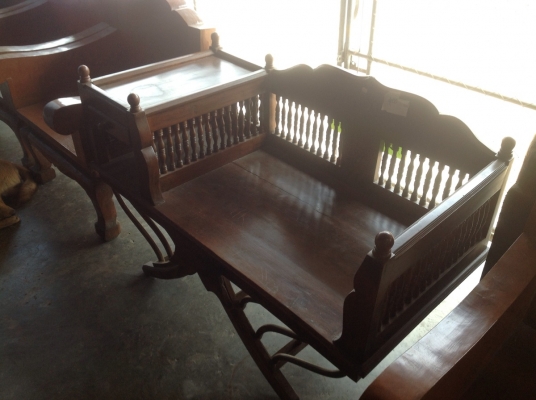 เก้าอี้ไม้สัก