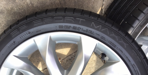 แม็ก มาสด้า3 ขอบ18 พร้อมยาง Dunlop 215-45-18